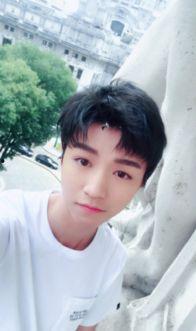 吃瓜娱乐王俊凯,吃瓜娱乐界的青春偶像
