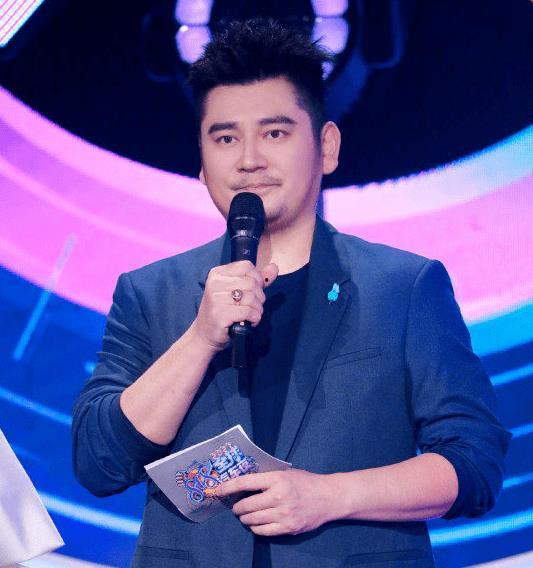 娱乐圈的吃瓜影帝在哪看,影帝吃瓜现场，独家追踪报道
