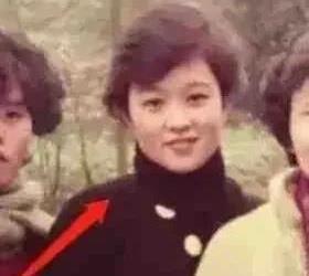 娱乐圈吃瓜博主女孩,揭秘明星幕后故事，带你走进八卦世界