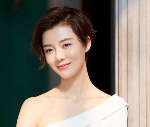 娱乐吃瓜 明星有哪些人,揭秘明星们的跌宕人生