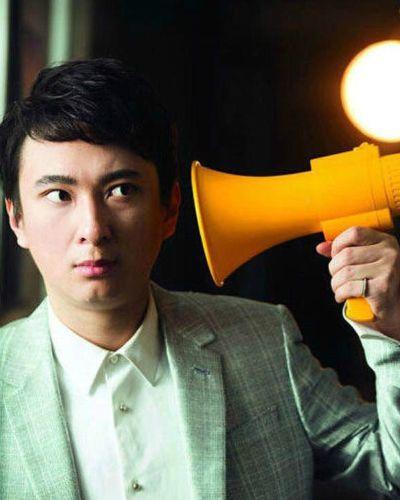 两个娱乐吃瓜博主叫什么,揭秘两位热门吃瓜博主背后的故事