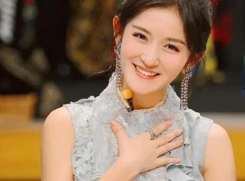 娱乐吃瓜谢娜是谁呀图片,娱乐界的“吃瓜女王”